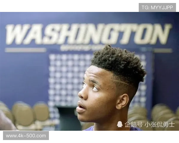 大雨中国王杯比赛照常进行，球员适应湿滑场地