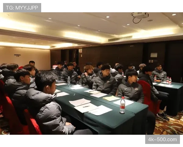 法国青训营观察:各俱乐部U19梯队普遍增加高强度压迫训练课时 法国青训营观察:各俱乐部U19梯队普遍增加高强度压迫训练课时